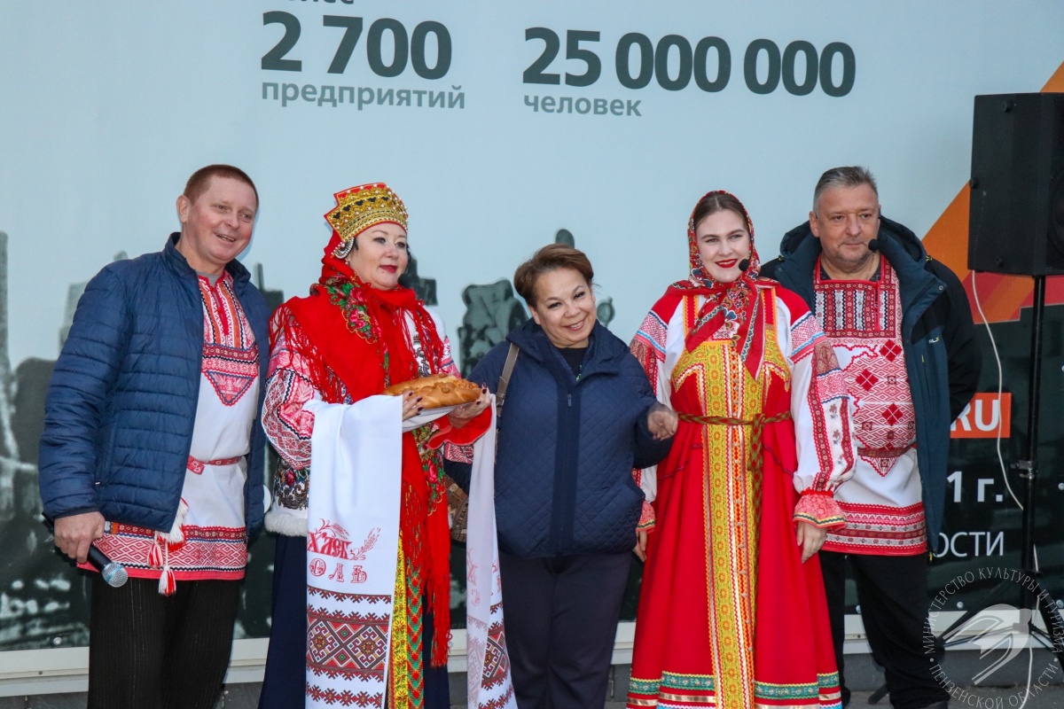 В Пензу прибыл туристический поезд проектов #Вагонзнаний и #Яркиевыходныевприволжье! В Пензу прибыл туристический поезд проектов #Вагонзнаний и #Яркиевыходныевприволжье!