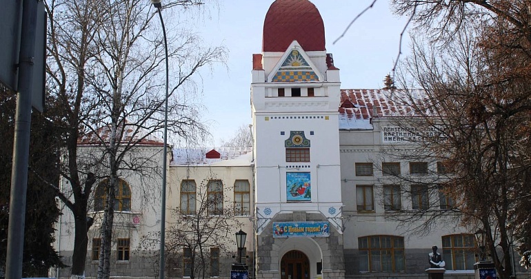 Приглашаем в Пензенскую картинную галерею им. К.А. Савицкого на фольклорный праздник «Святочные вечера»